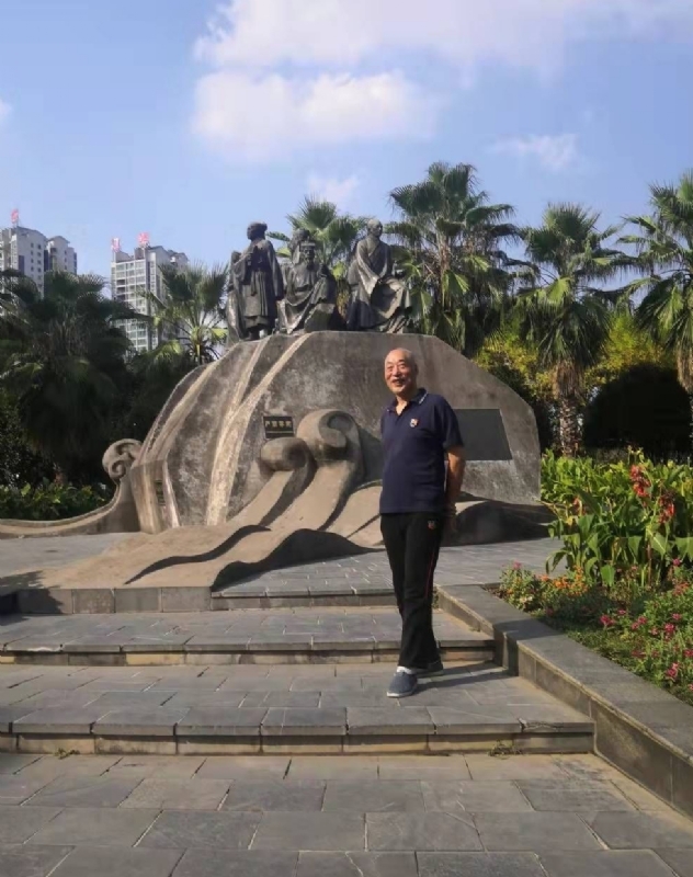 笨笨男的第一张照片--汕头相亲服务中心