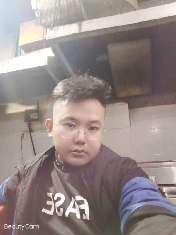 棒哥的第一张照片--汕头相亲服务中心