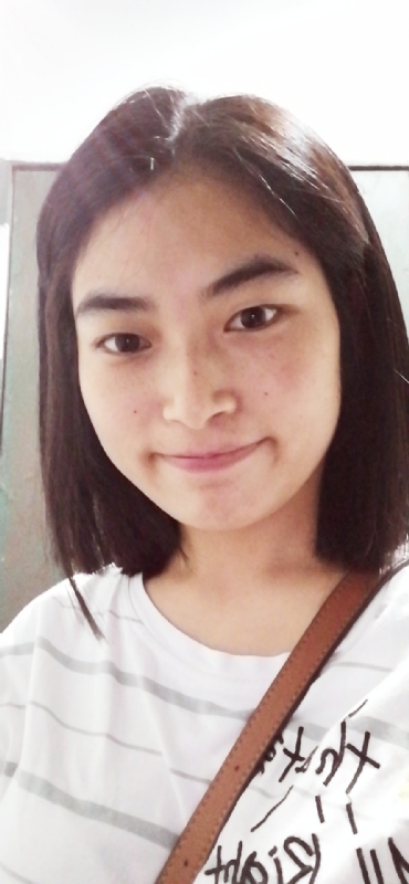 向日葵无一例外的第三张照片--汕头相亲服务中心