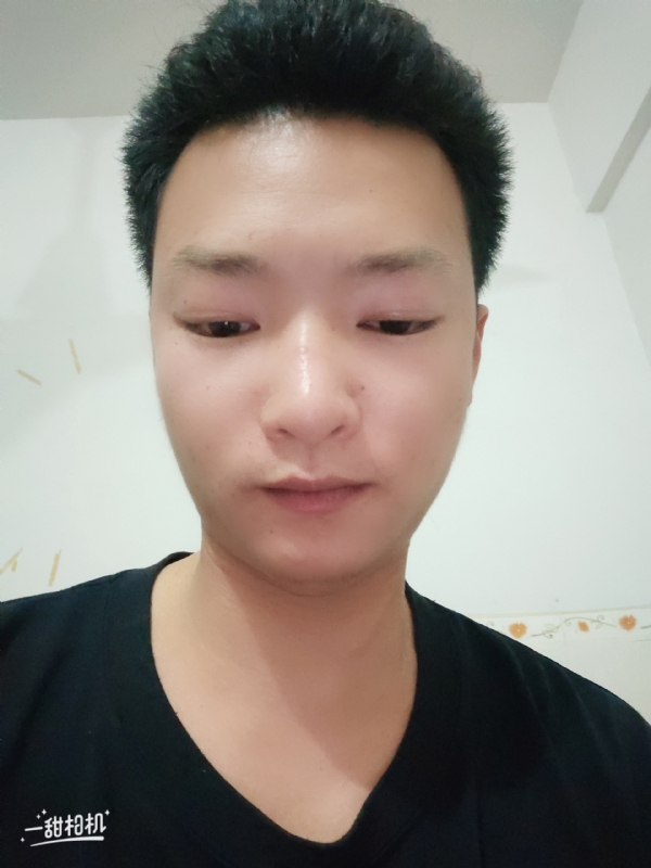 孤狼的第二张照片--汕头相亲服务中心