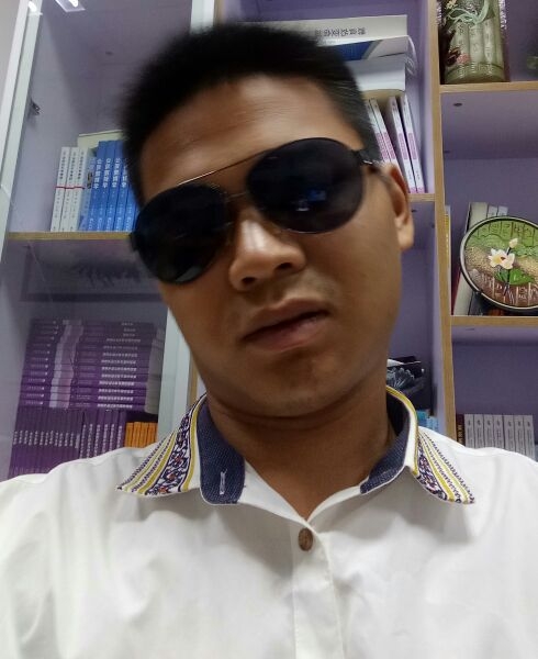 狼行天下的第一张照片--汕头相亲服务中心