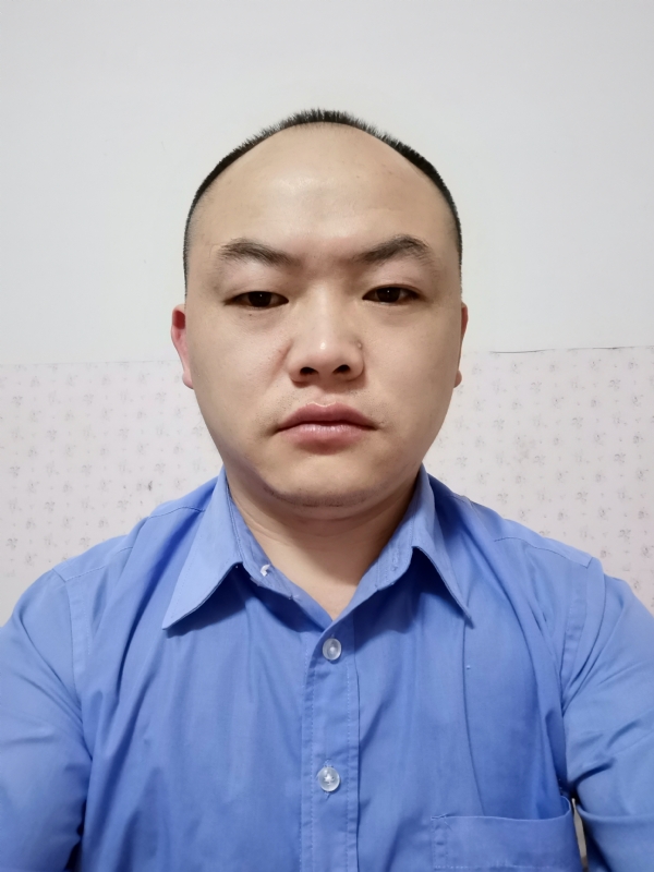 与子携老的第一张照片--汕头相亲服务中心