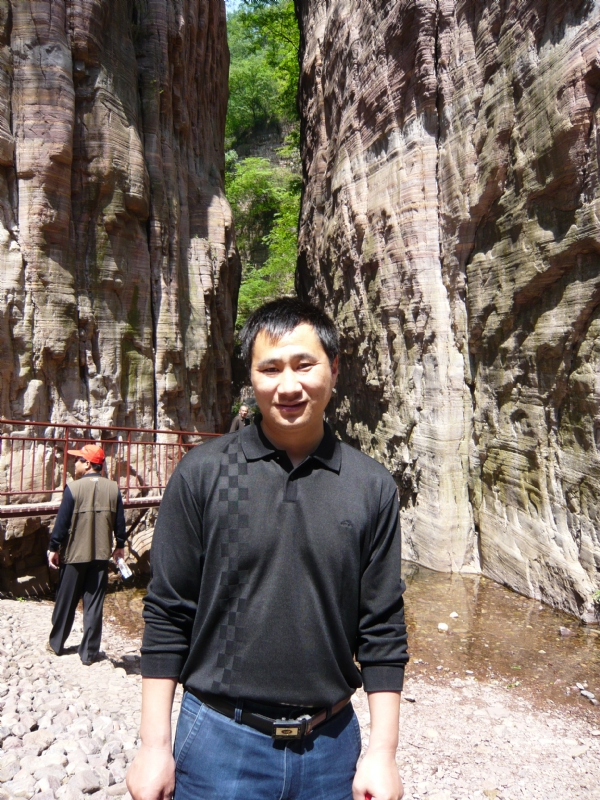 阳光幸福快乐的第三张照片--汕头相亲服务中心