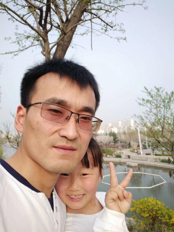 简单的幸福的第一张照片--汕头相亲服务中心