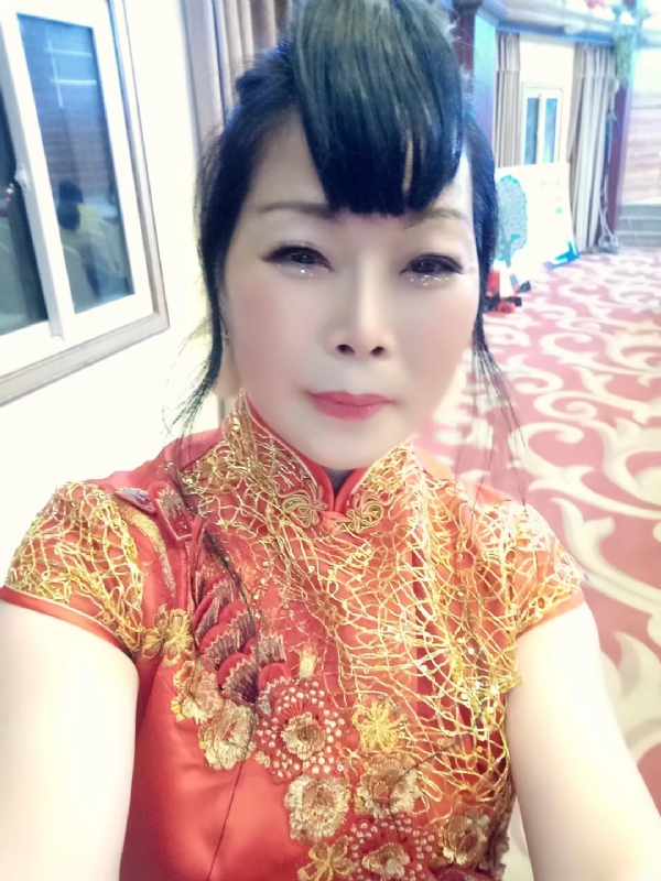 冰雪的第一张照片--汕头相亲服务中心