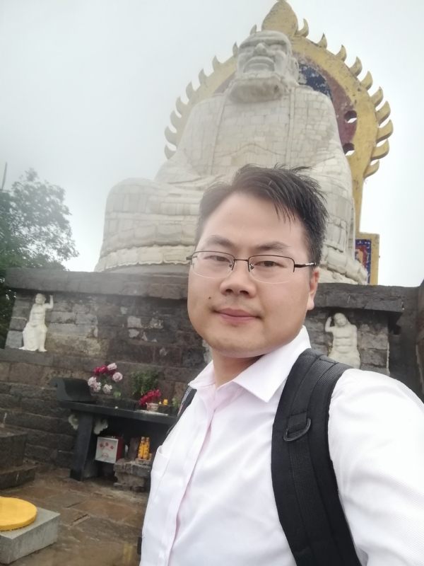 江洋党总顾问的第一张照片--汕头相亲服务中心