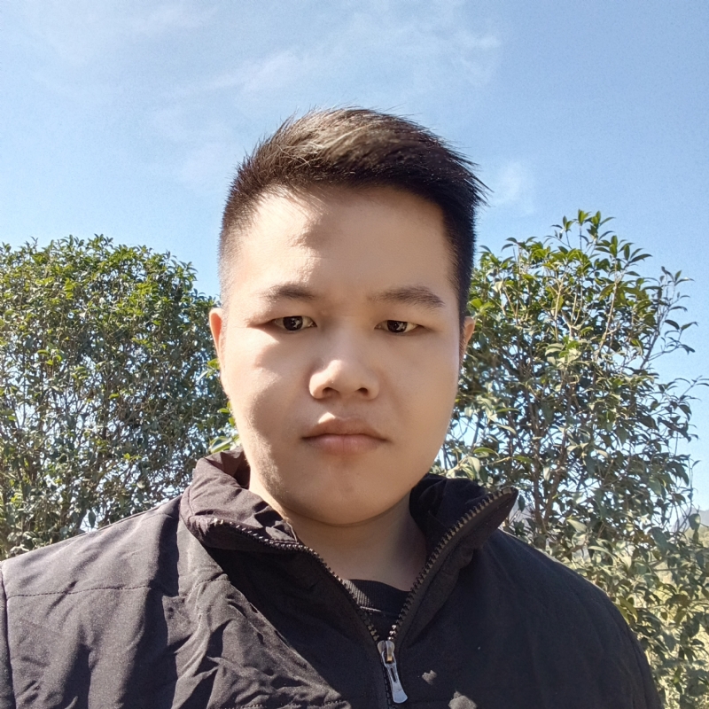 龙怀的第二张照片--汕头相亲服务中心