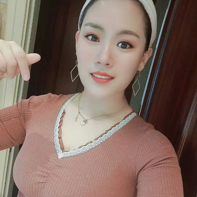 蜜&糖的第一张照片--汕头相亲服务中心