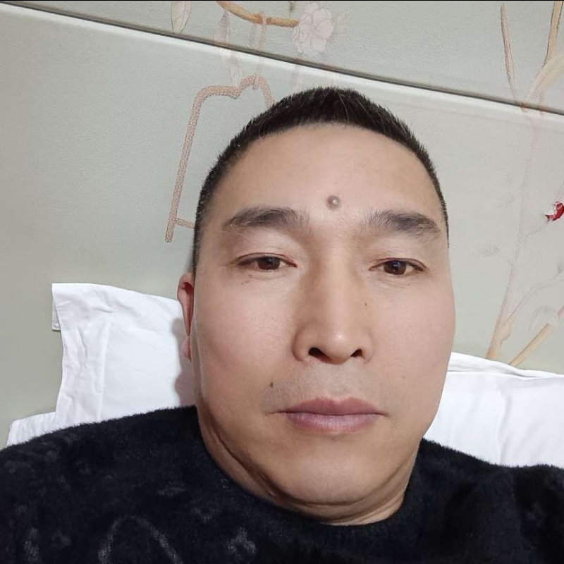 痴情男的第一张照片--汕头相亲服务中心