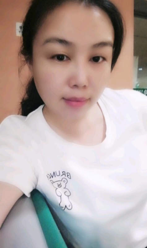 淡淡的云的第四张照片--汕头相亲服务中心