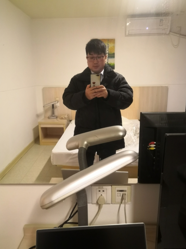 胡先生的第二张照片--汕头相亲服务中心