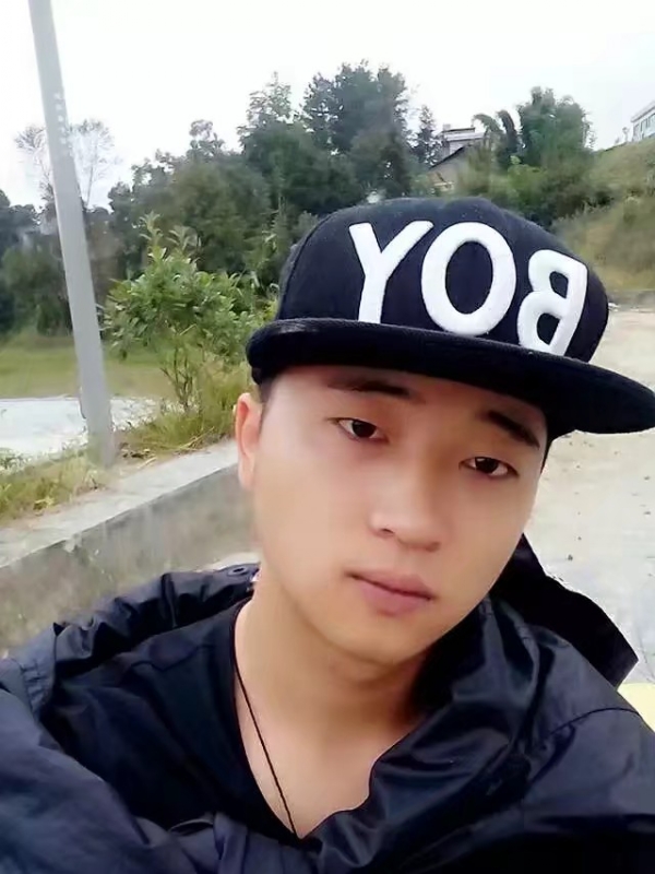 南来北往的第一张照片--汕头相亲服务中心