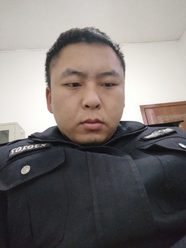 好纠结的第一张照片--汕头相亲服务中心