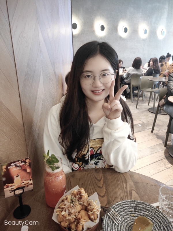 皮卡小姐的第一张照片--汕头相亲服务中心