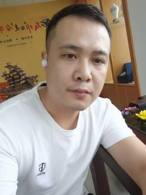 礼哥的第二张照片--汕头相亲服务中心