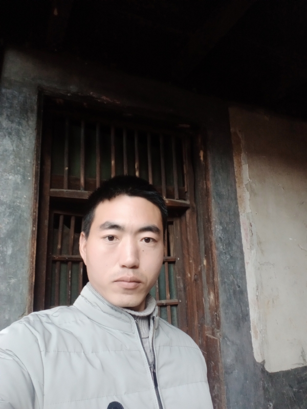 嫁与娶的第一张照片--汕头相亲服务中心