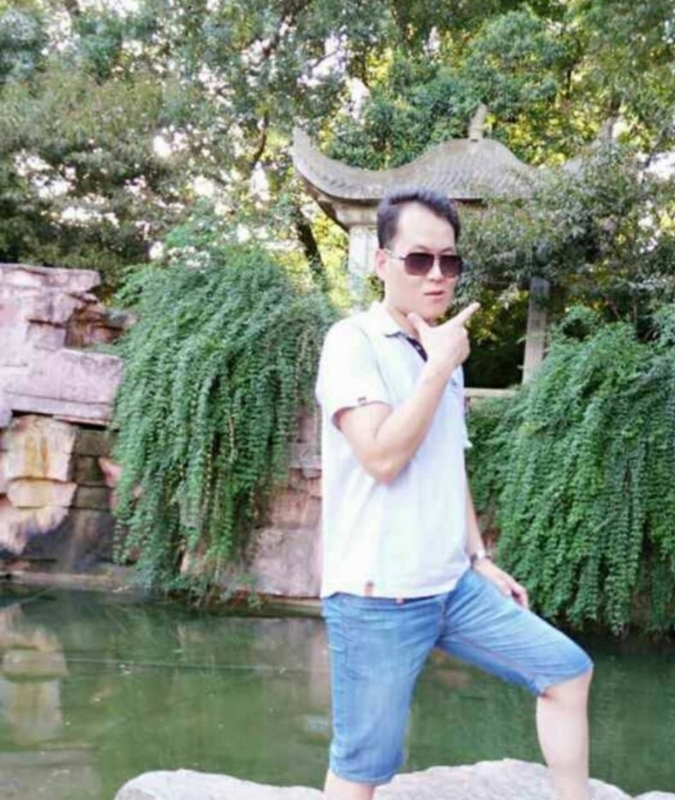 随缘的第一张照片--汕头相亲服务中心