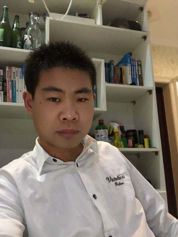 取经年的第二张照片--汕头相亲服务中心