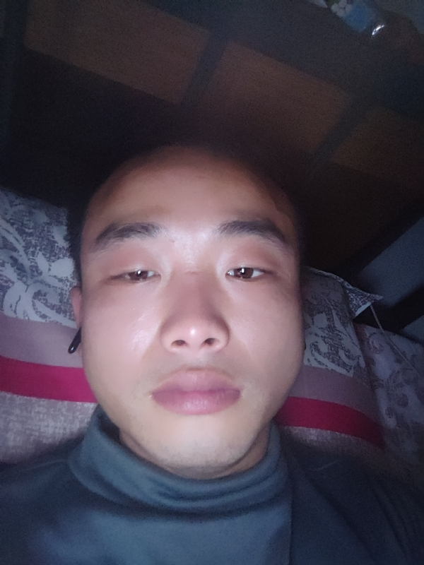 偏爱的第一张照片--汕头相亲服务中心