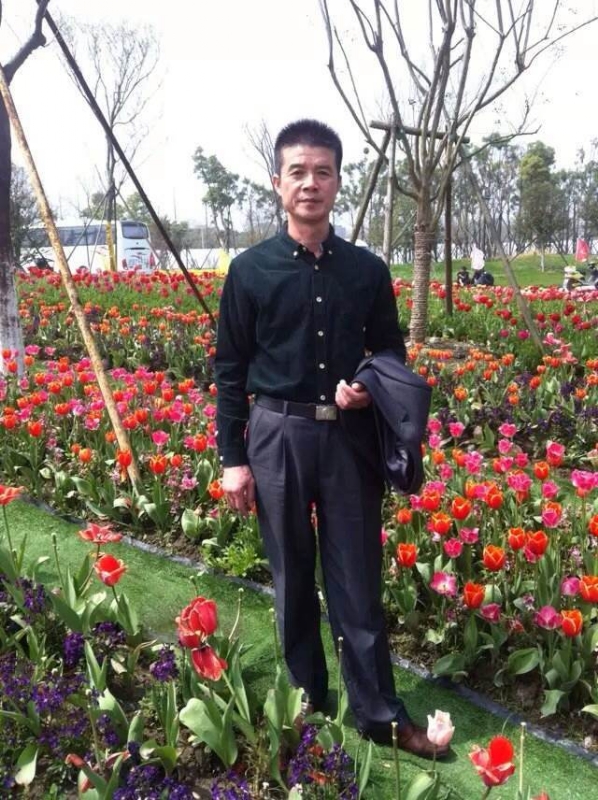 蓝天的第一张照片--汕头相亲服务中心