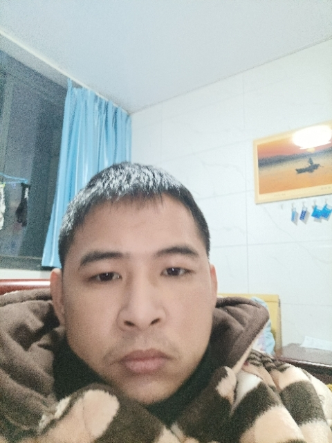 寂寞的第二张照片--汕头相亲服务中心