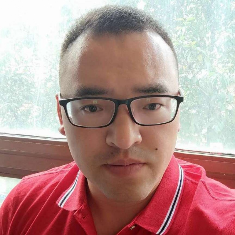 只愿得一人心的第二张照片--汕头相亲服务中心