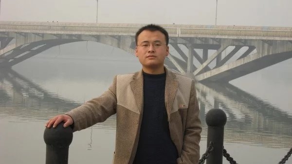 云中望月的第一张照片--汕头相亲服务中心