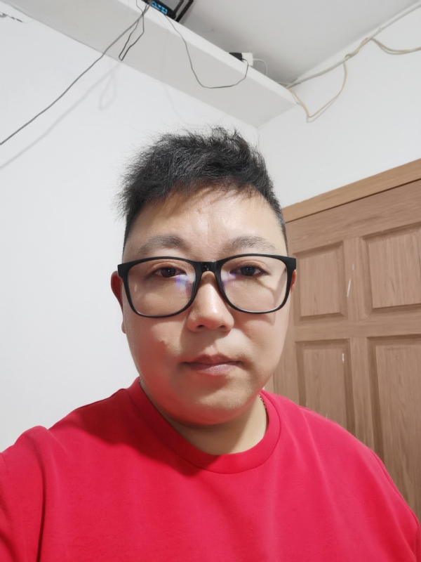 开山的第一张照片--汕头相亲服务中心