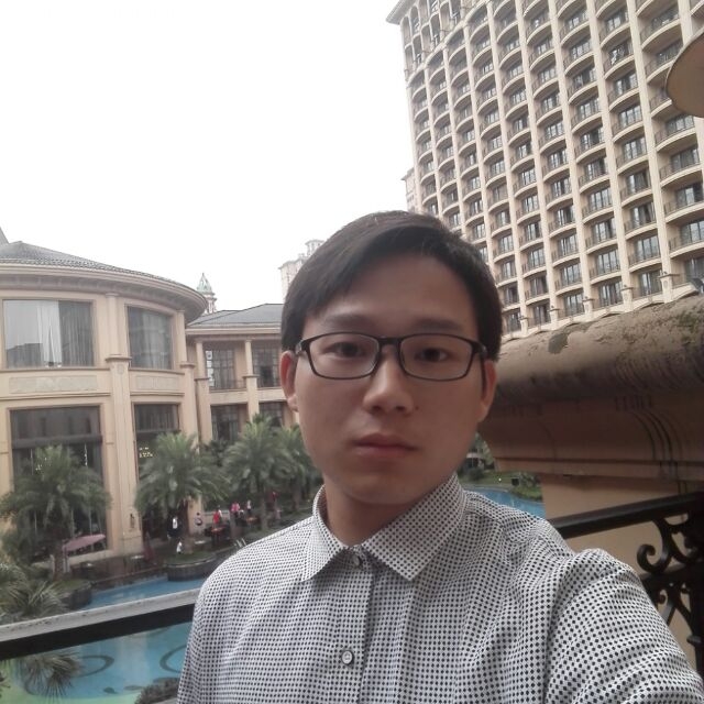 人在天涯的第一张照片--汕头相亲服务中心