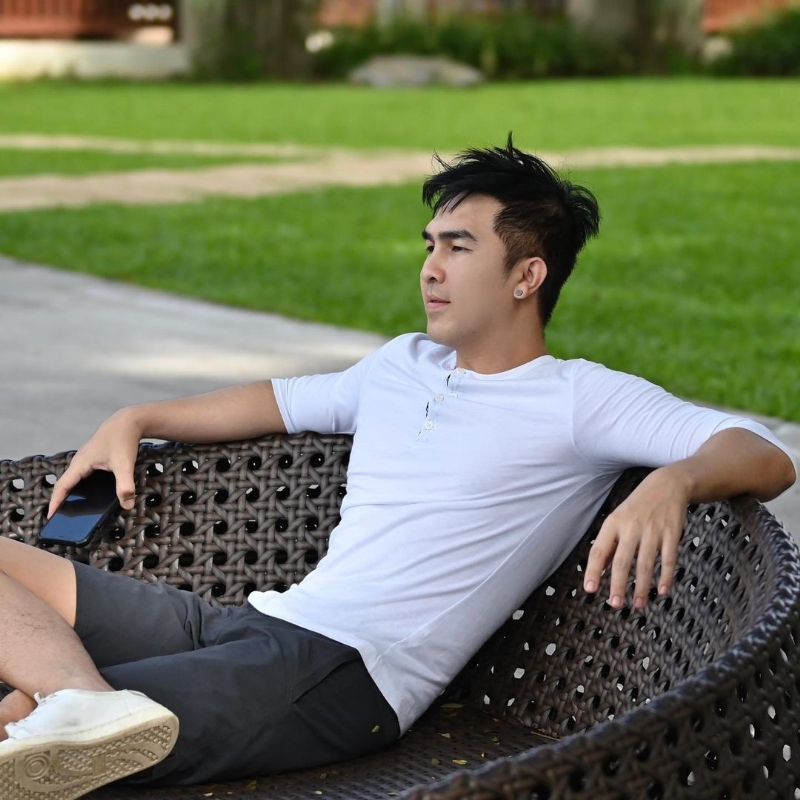 老曾的第一张照片--汕头相亲服务中心