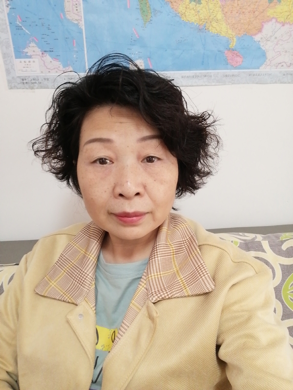 香水百合的第一张照片--汕头相亲服务中心