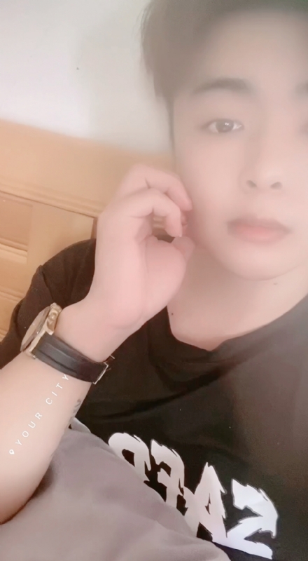 90后的第二张照片--汕头相亲服务中心