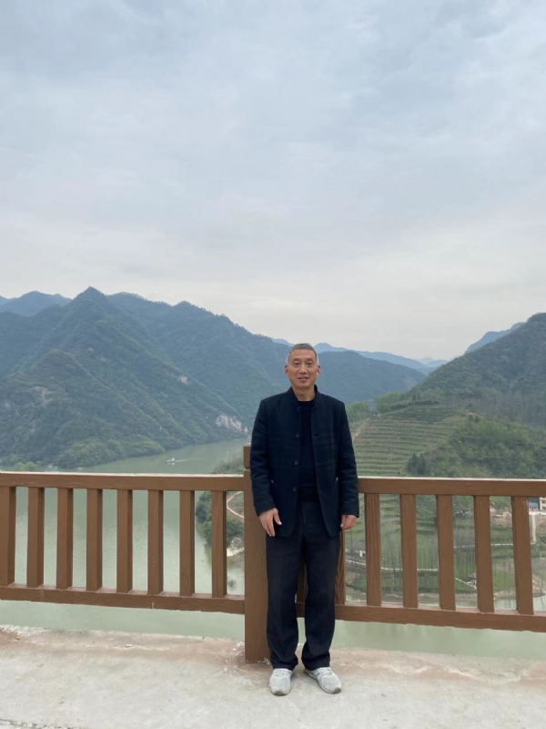 雪芳的第一张照片--汕头相亲服务中心