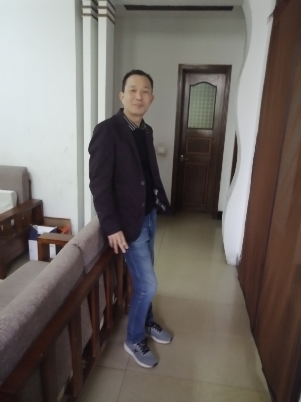 相亲相爱的第二张照片--汕头相亲服务中心