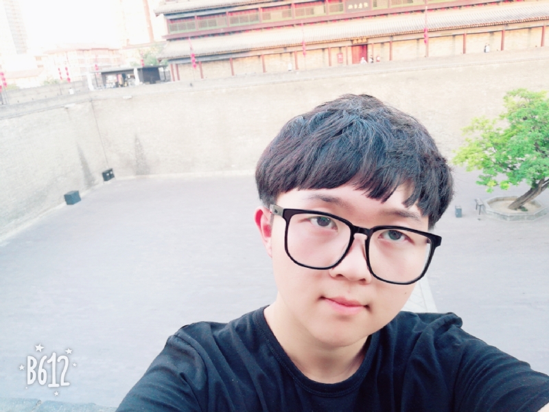 白夜行中人的第三张照片--汕头相亲服务中心