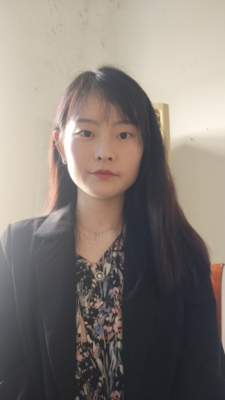 啾啾儿的第一张照片--汕头相亲服务中心