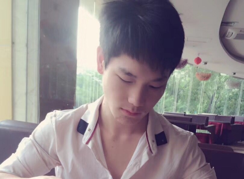 丰采的第一张照片--汕头相亲服务中心