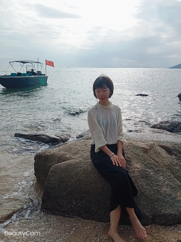 悠悠南山下的第二张照片--汕头相亲服务中心