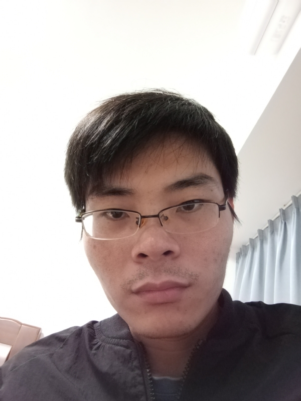 鱼秋南的第一张照片--汕头相亲服务中心