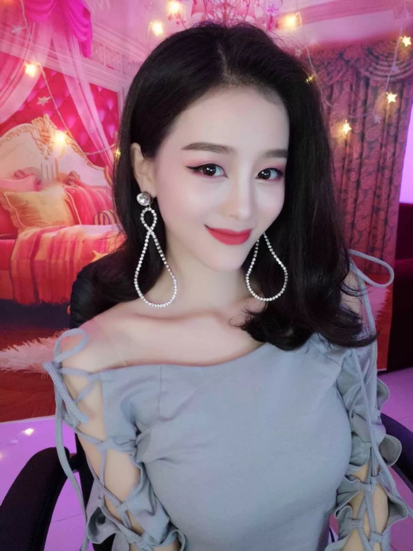 Cici的第三张照片--汕头相亲服务中心