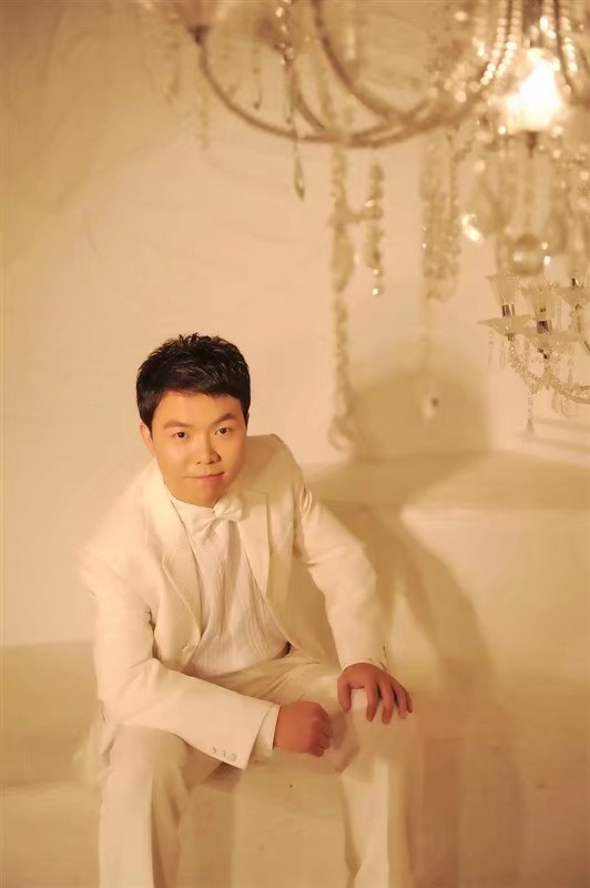 龙樱花的第一张照片--汕头相亲服务中心