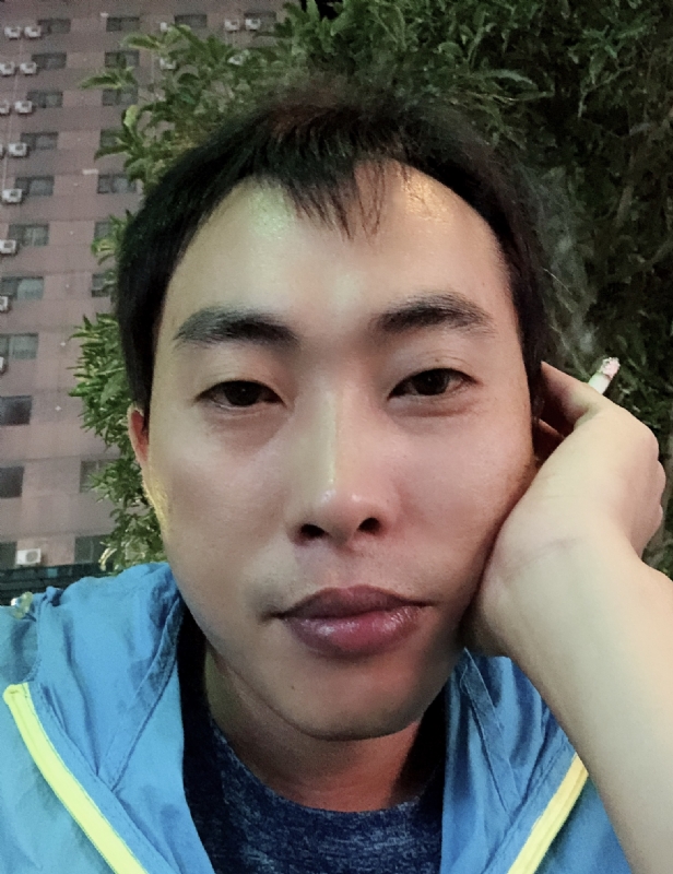 一直在路上的第一张照片--汕头相亲服务中心