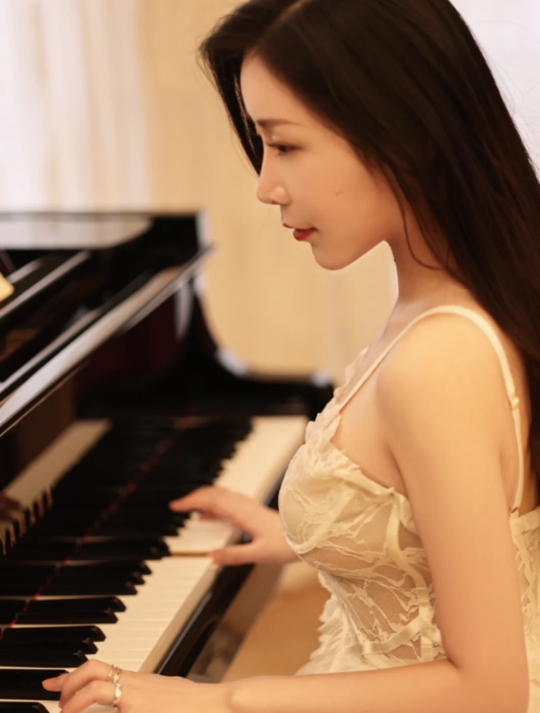 linlin的第二张照片--汕头相亲服务中心