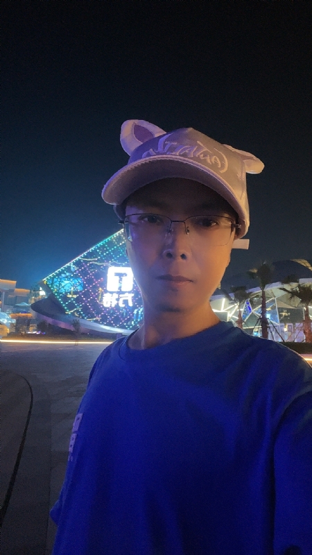 富贵使我们相遇的第一张照片--汕头相亲服务中心