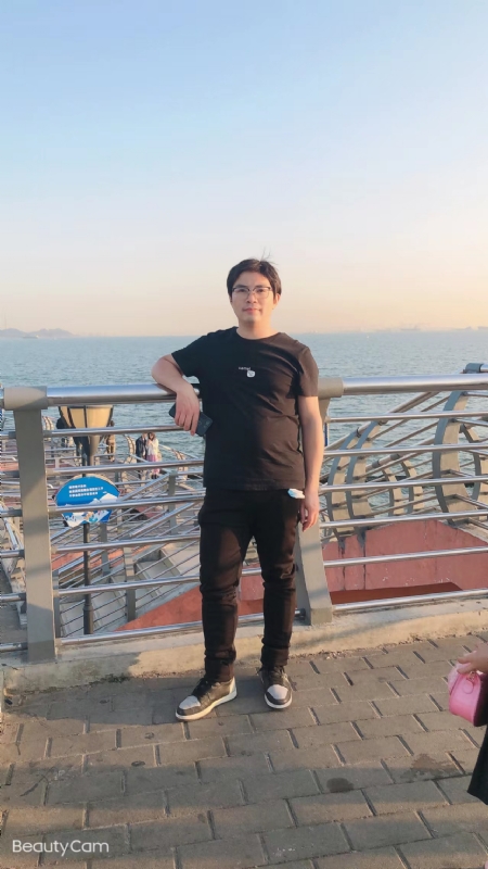 陆迅的第二张照片--汕头相亲服务中心