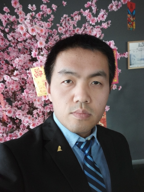 我就是个翻译的第一张照片--汕头相亲服务中心