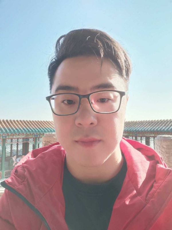 不爱吃竹子的小熊的第一张照片--汕头相亲服务中心