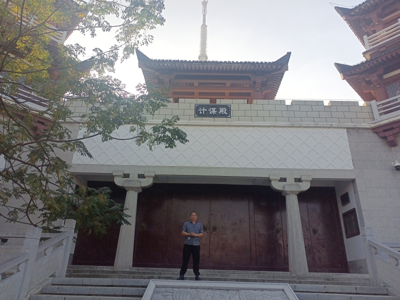 春夏秋冬的第一张照片--汕头相亲服务中心