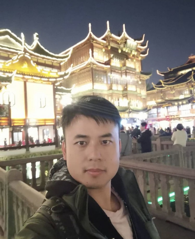 何先生he的第一张照片--汕头相亲服务中心