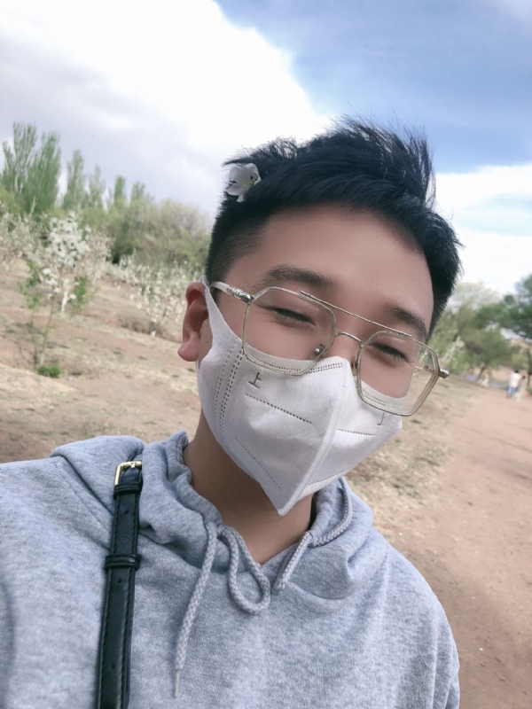 晨晨的第一张照片--汕头相亲服务中心